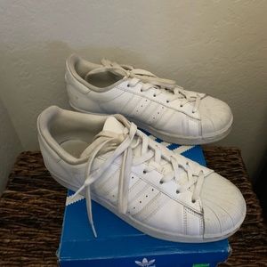 White adidas all star